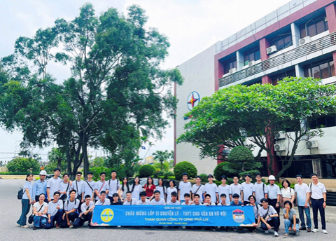Học sinh Trường THPT Chu Văn An – Hà Nội đến tham quan Công ty
