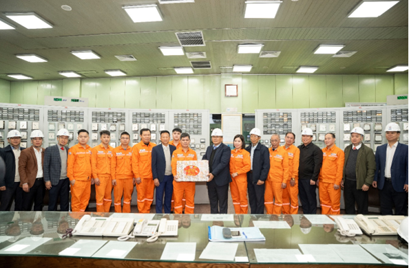 Lãnh đạo EVNGENCO2 thăm và chúc tết CBCNV&NLĐ Công ty CP Nhiệt điện Phả Lại