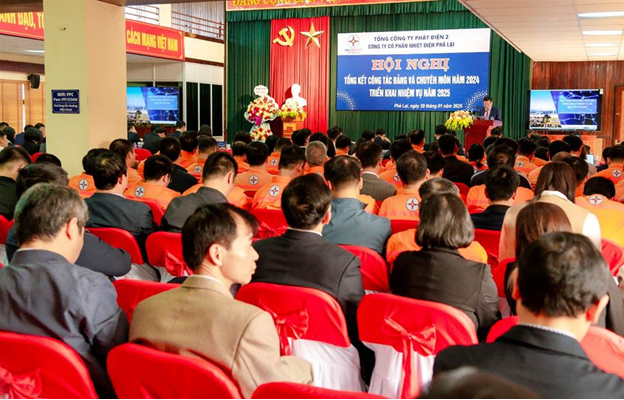 Toàn cảnh hội nghị tổng kết